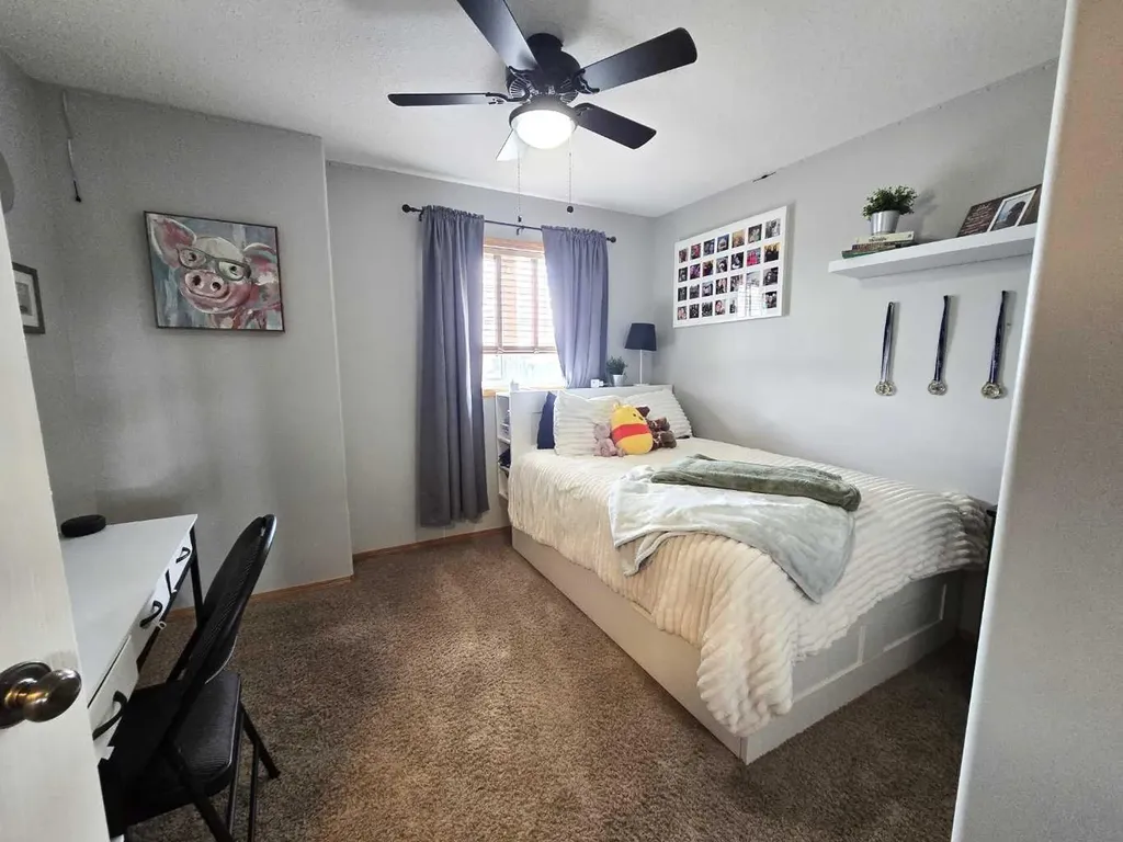 88 Vista Close SE Medicine Hat AB T1B0C4