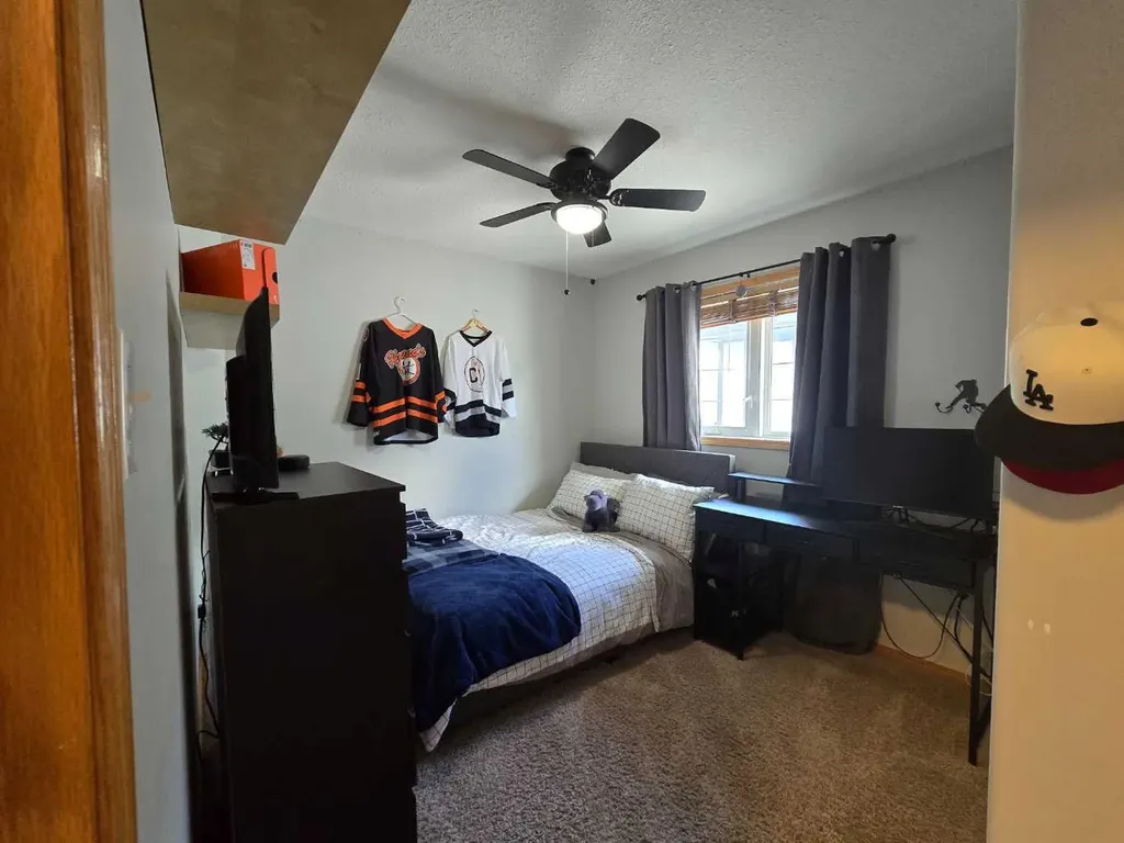 88 Vista Close SE Medicine Hat AB T1B0C4
