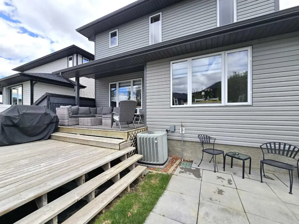 88 Vista Close SE Medicine Hat AB T1B0C4