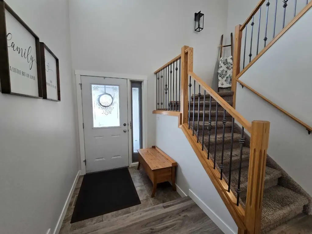 88 Vista Close SE Medicine Hat AB T1B0C4