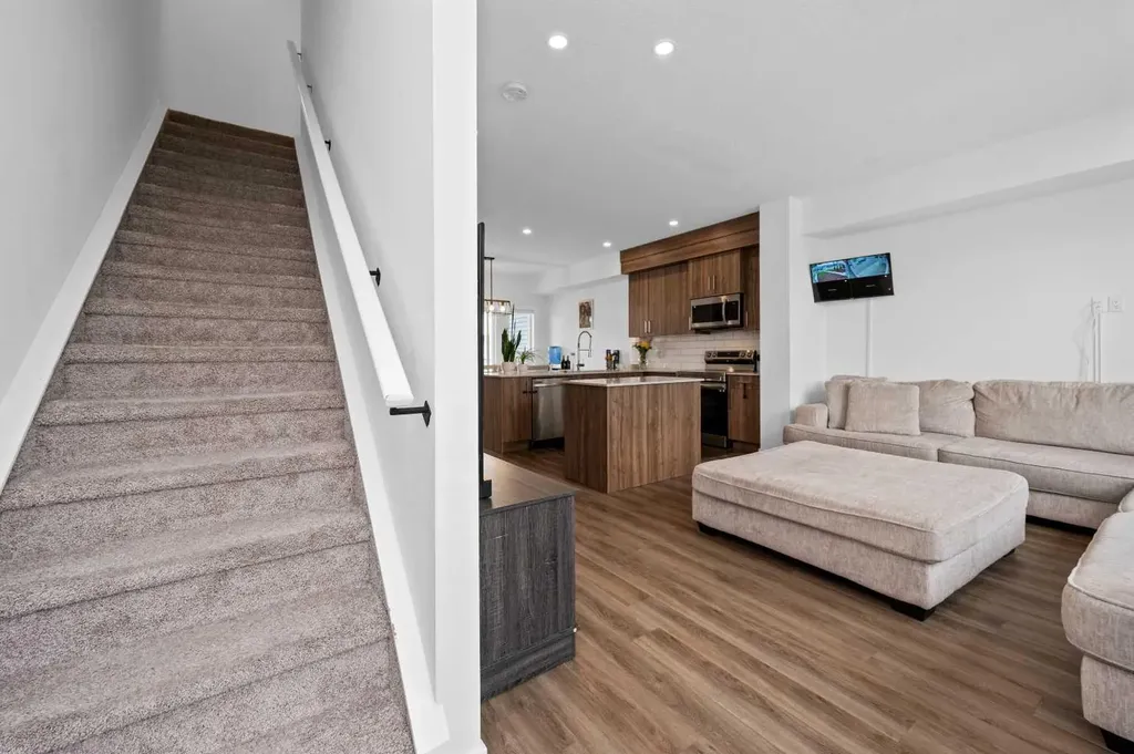 33 Merganser Drive Chestermere AB T1X2S3
