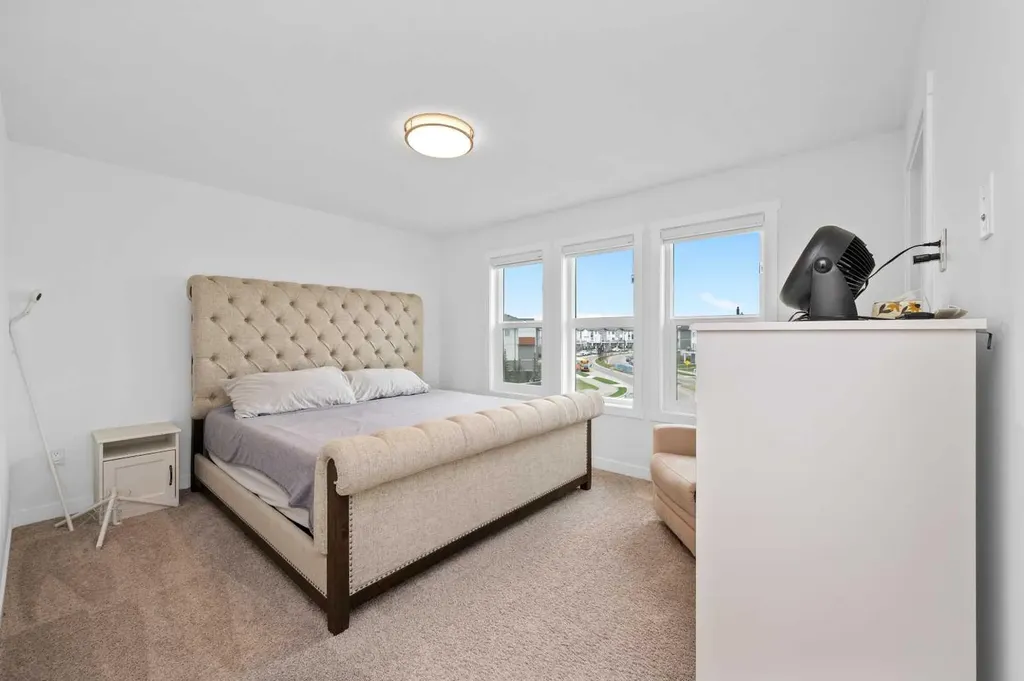 33 Merganser Drive Chestermere AB T1X2S3