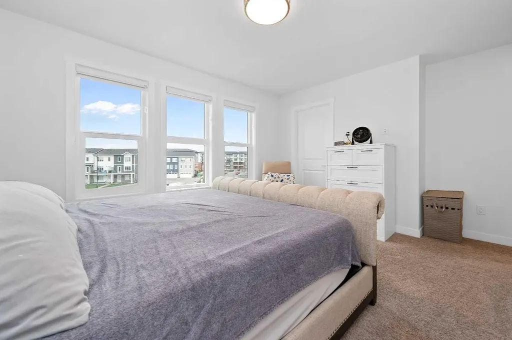 33 Merganser Drive Chestermere AB T1X2S3