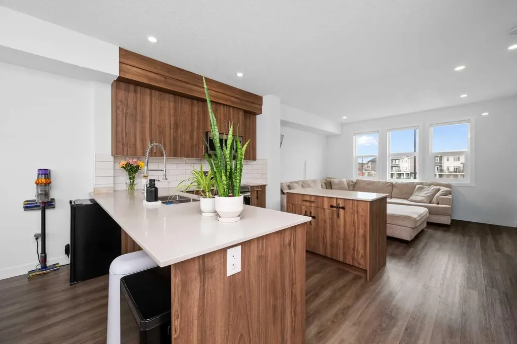 33 Merganser Drive Chestermere AB T1X2S3