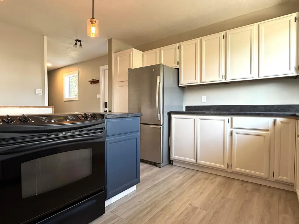 5206 49a Street Kitscoty AB T0B 2P0