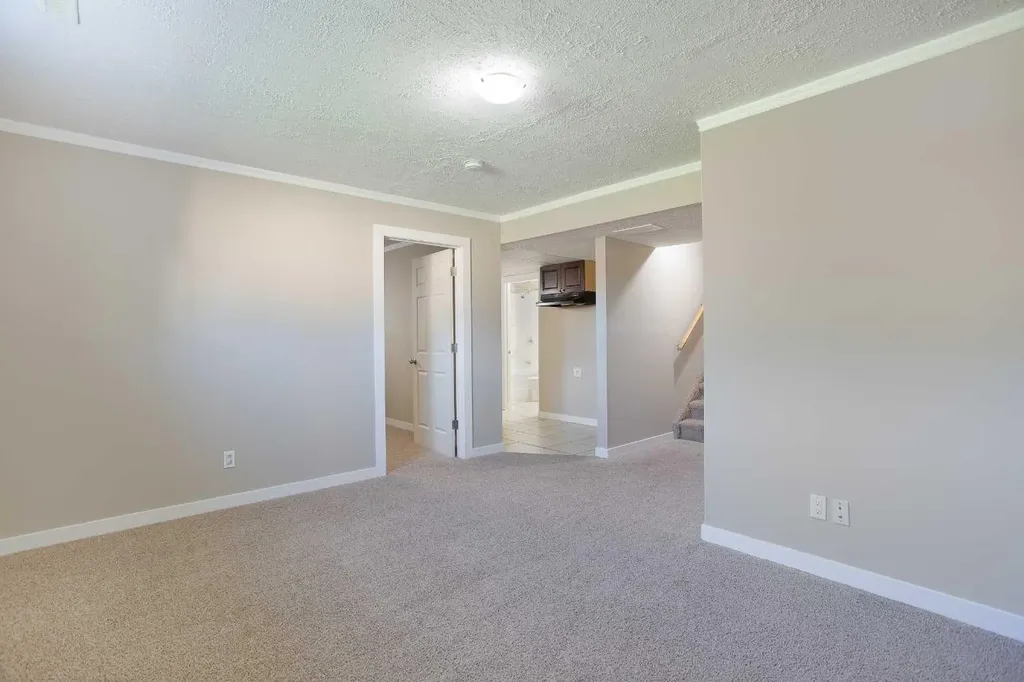 606 Montgomery Close SE High River AB t1v 0B7