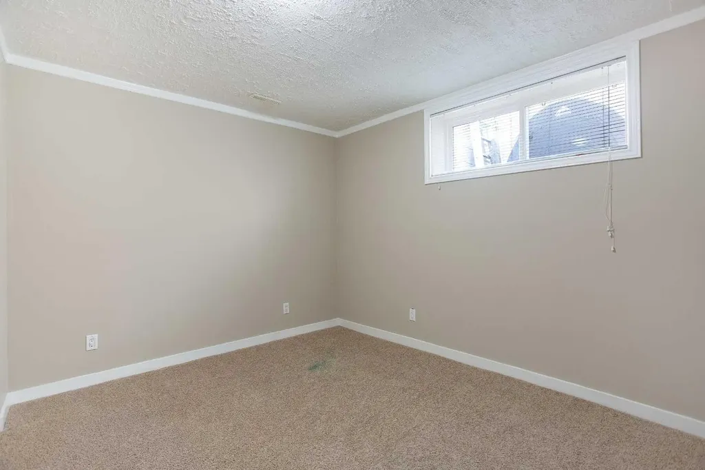 606 Montgomery Close SE High River AB t1v 0B7