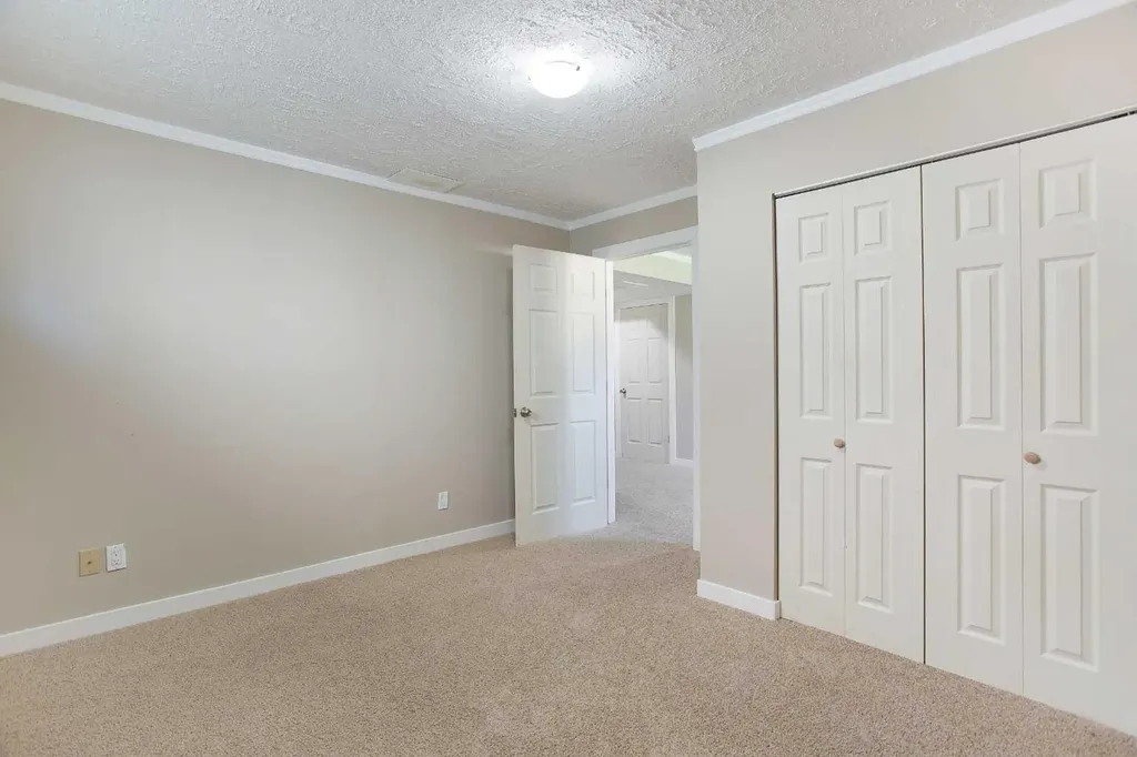 606 Montgomery Close SE High River AB t1v 0B7