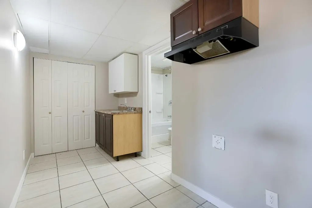606 Montgomery Close SE High River AB t1v 0B7