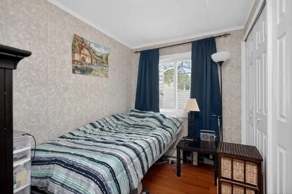 6220 17 Avenue Calgary AB T2A 7H4