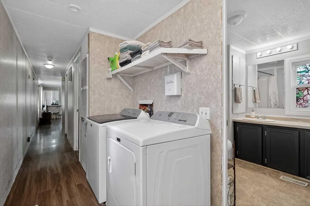 6220 17 Avenue Calgary AB T2A 7H4