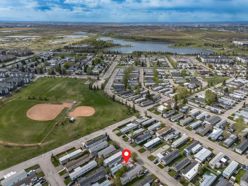 6220 17 Avenue Calgary AB T2A 7H4