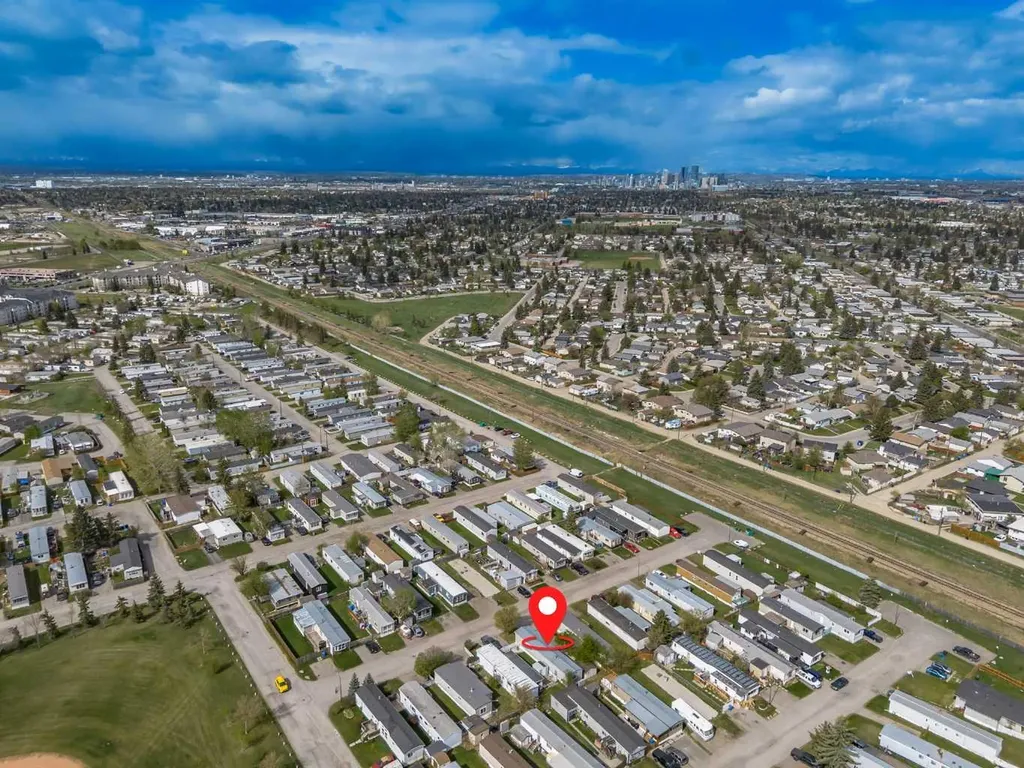 6220 17 Avenue Calgary AB T2A 7H4