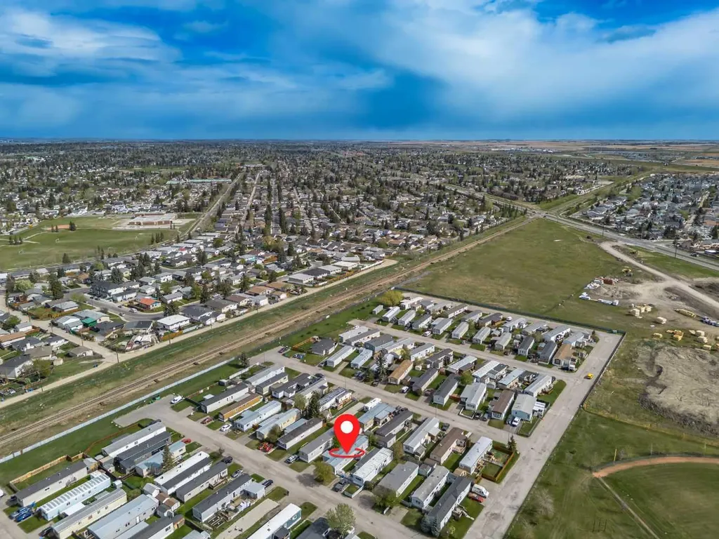 6220 17 Avenue Calgary AB T2A 7H4