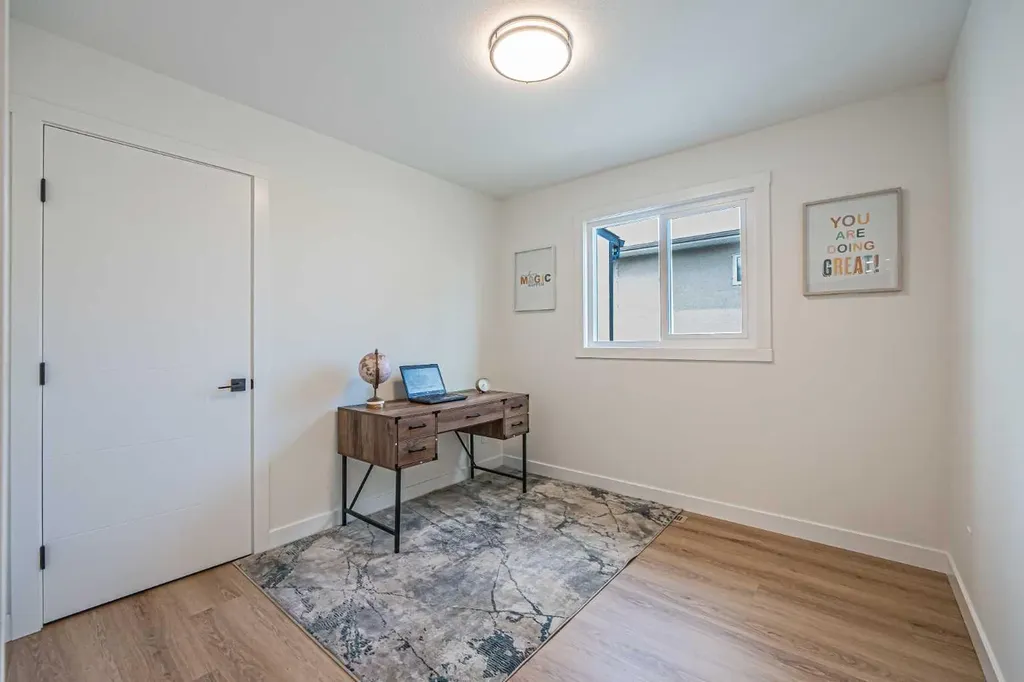 176 Huntchester Crescent NE Calgary AB T2K 5E9