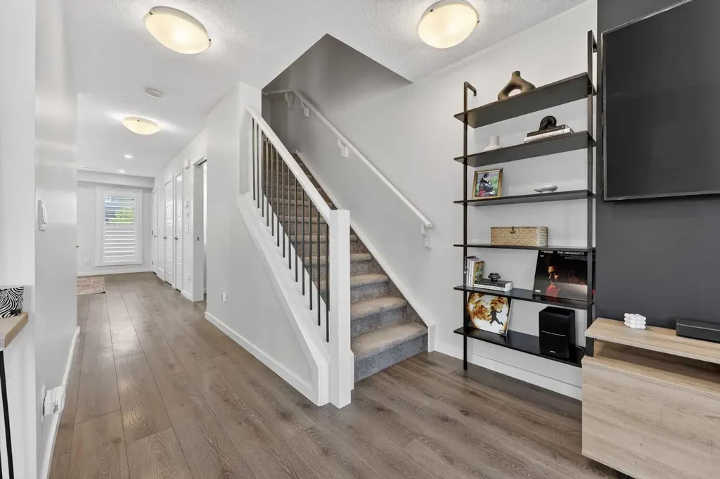 19500 37 Street SE Calgary AB T3M 2W9