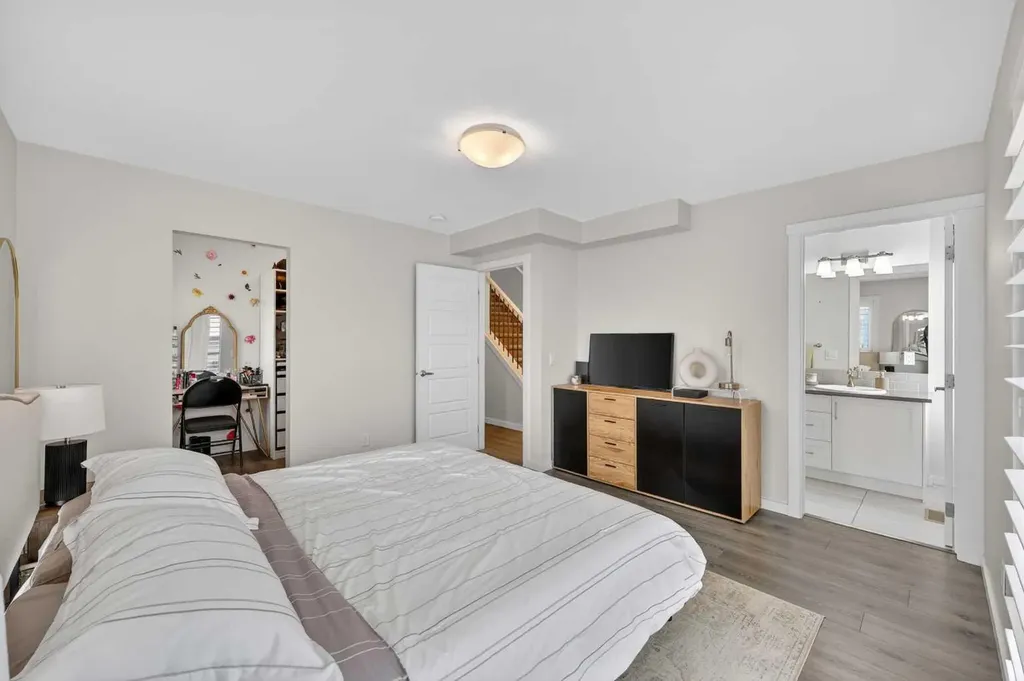 19500 37 Street SE Calgary AB T3M 2W9