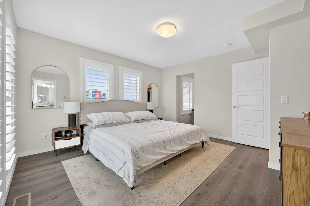 19500 37 Street SE Calgary AB T3M 2W9