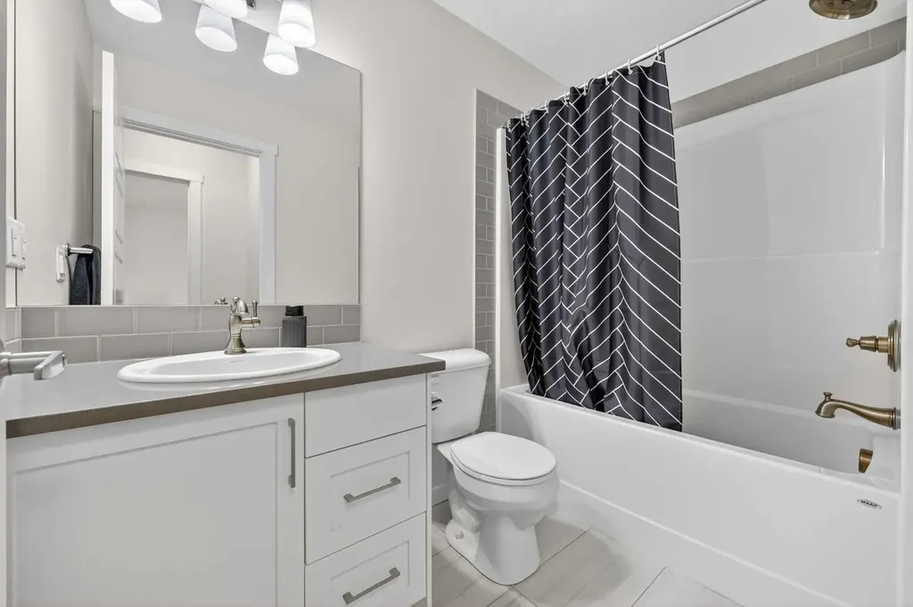 19500 37 Street SE Calgary AB T3M 2W9