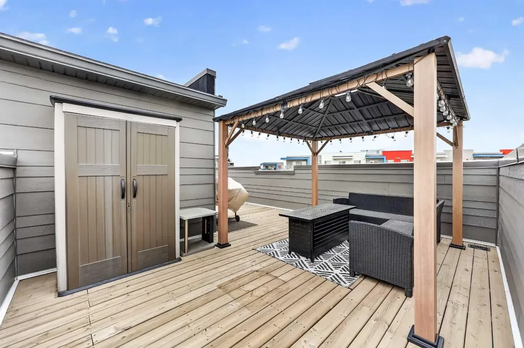 19500 37 Street SE Calgary AB T3M 2W9