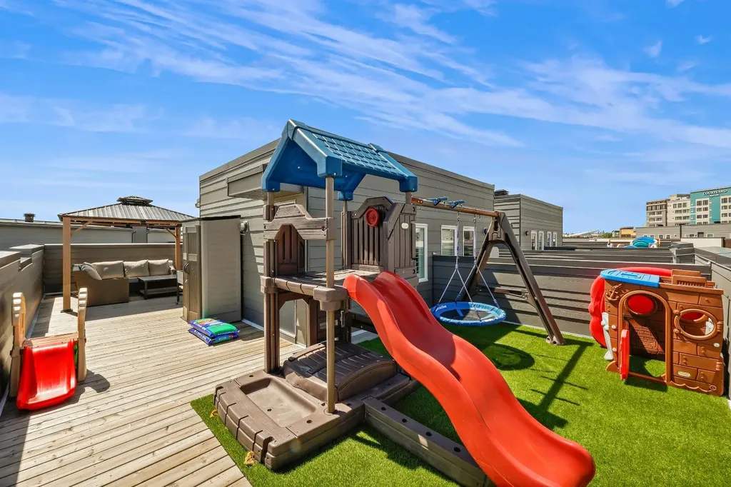 19500 37 Street SE Calgary AB T3M 2W9