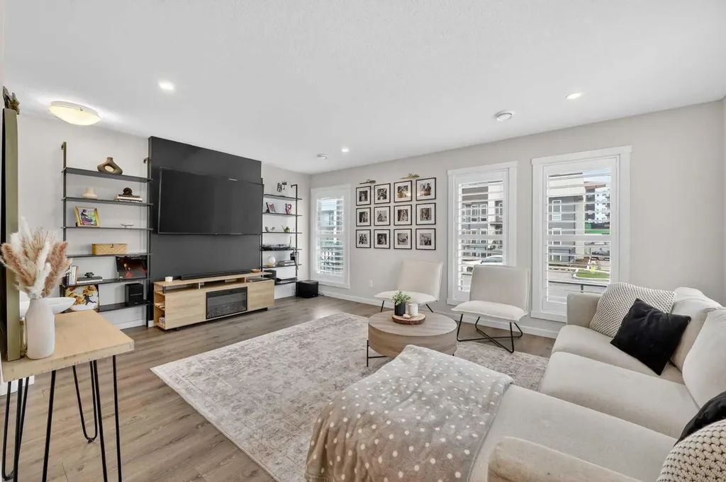 19500 37 Street SE Calgary AB T3M 2W9