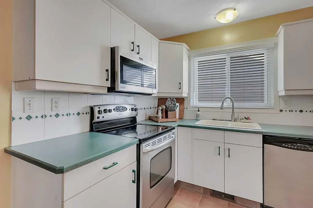 125 Crawford Street Red Deer AB T4P 2G4