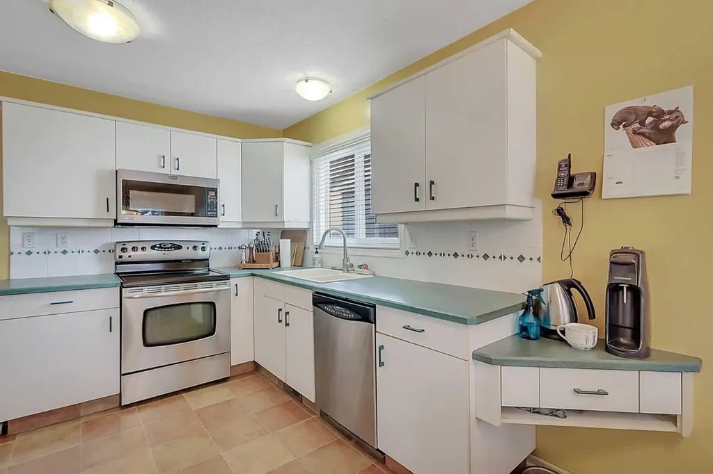 125 Crawford Street Red Deer AB T4P 2G4