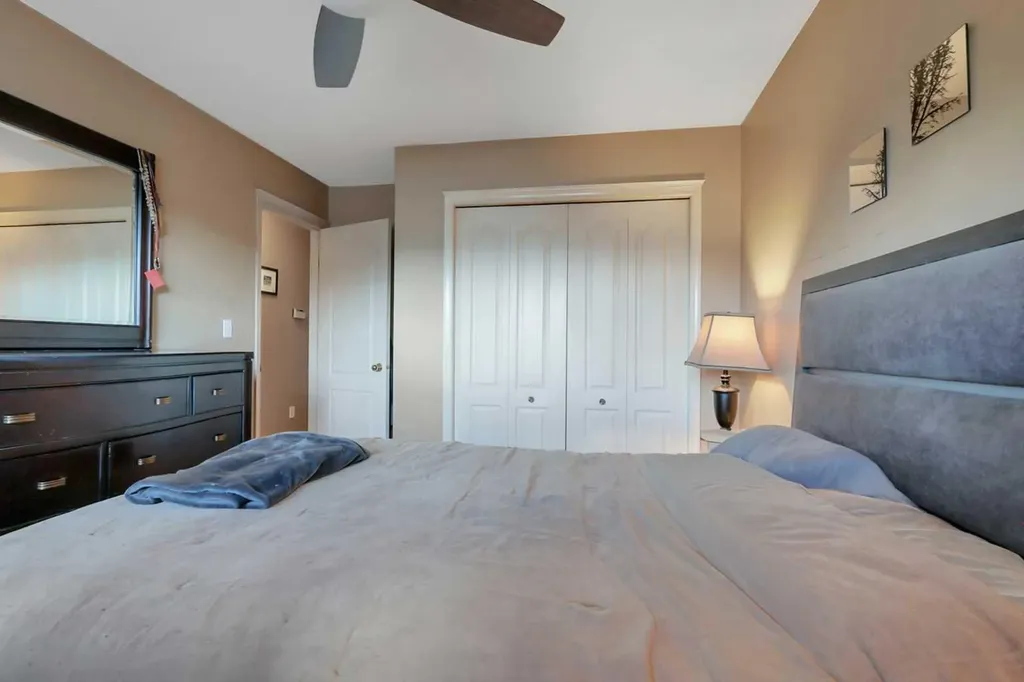 125 Crawford Street Red Deer AB T4P 2G4