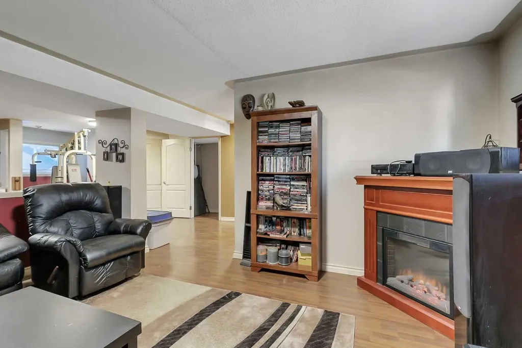125 Crawford Street Red Deer AB T4P 2G4