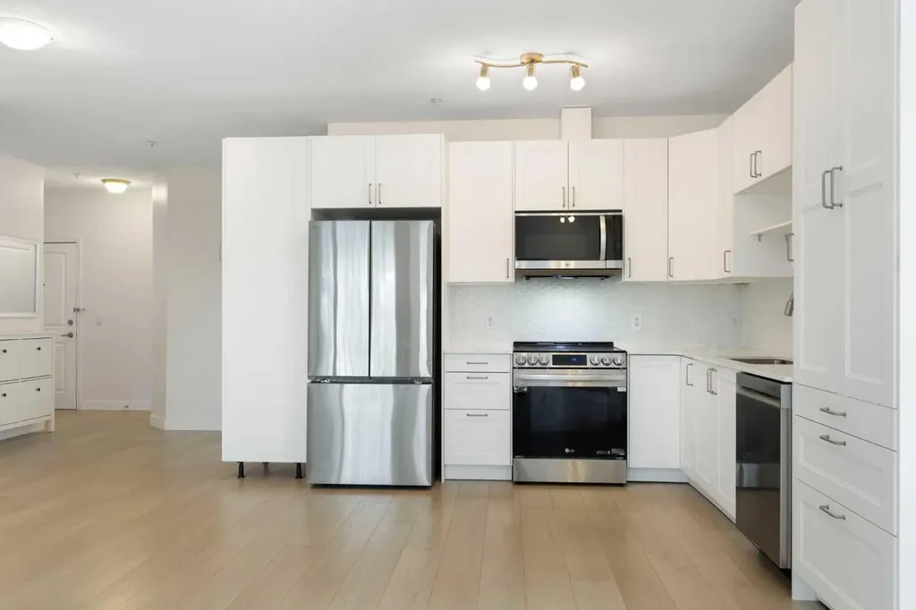 15204 Bannister Road Calgary AB T2X3T4