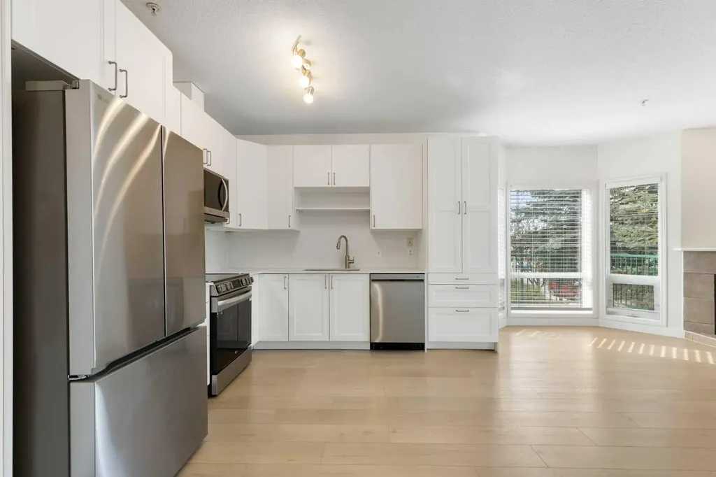 15204 Bannister Road Calgary AB T2X3T4