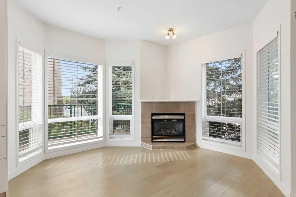 15204 Bannister Road Calgary AB T2X3T4