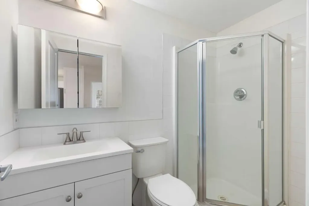 15204 Bannister Road Calgary AB T2X3T4