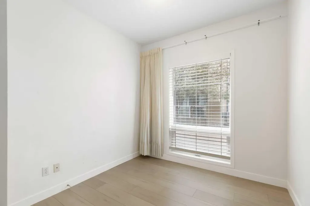15204 Bannister Road Calgary AB T2X3T4