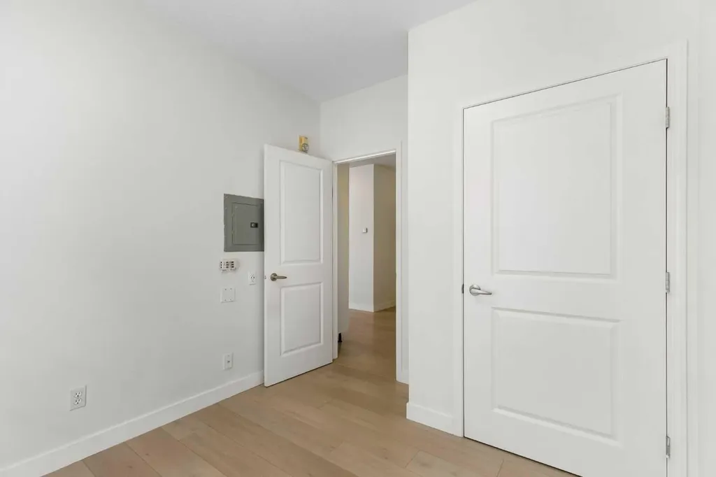 15204 Bannister Road Calgary AB T2X3T4