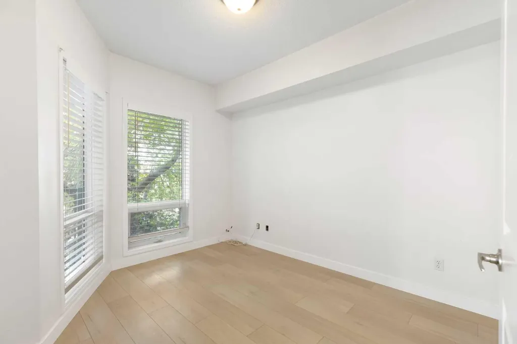 15204 Bannister Road Calgary AB T2X3T4