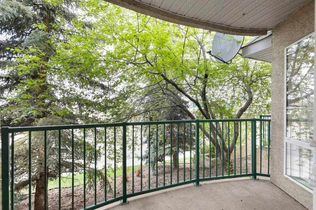 15204 Bannister Road Calgary AB T2X3T4