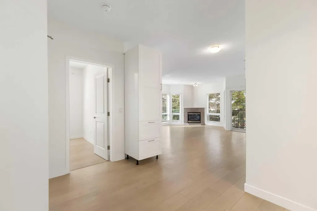 15204 Bannister Road Calgary AB T2X3T4