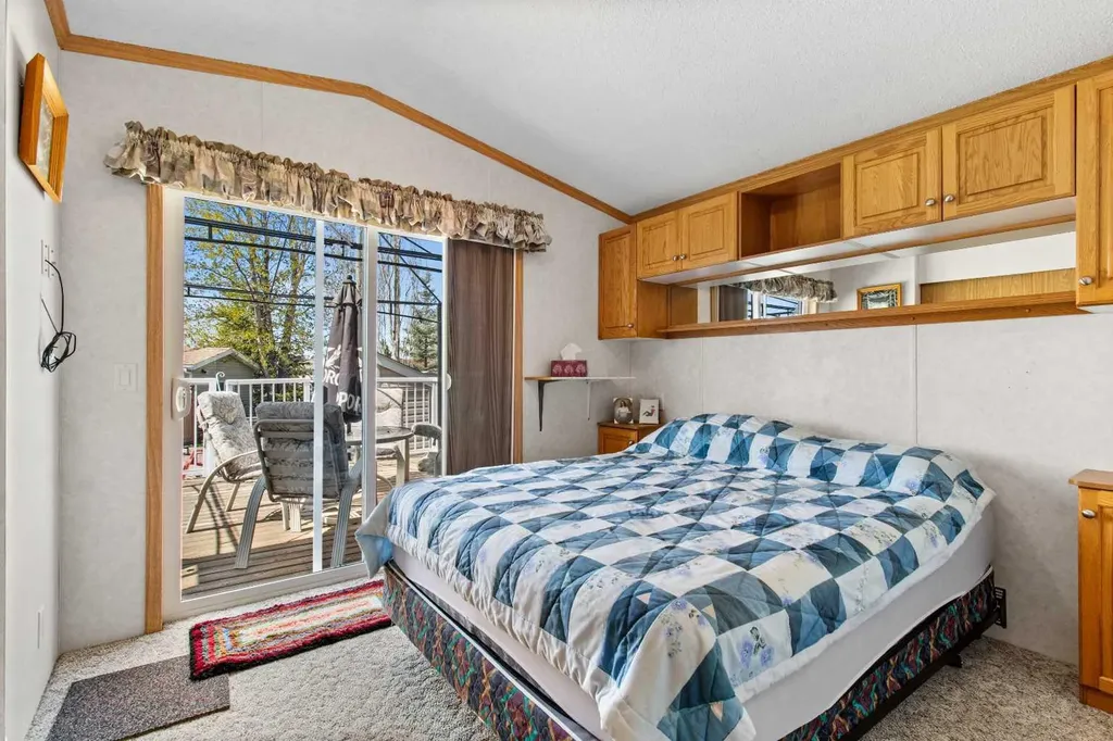 10046 Township Road 422 Rural Ponoka County AB t4r 3r5