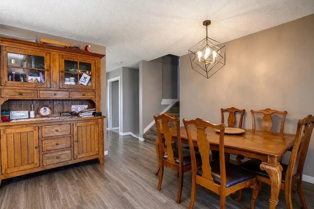 54 Avenue Valleyview AB T0H3N0