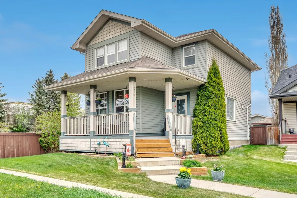 250 Prestwick Close SE Calgary AB T2Z 4Y4