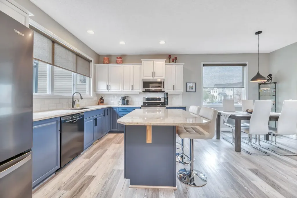 250 Prestwick Close SE Calgary AB T2Z 4Y4