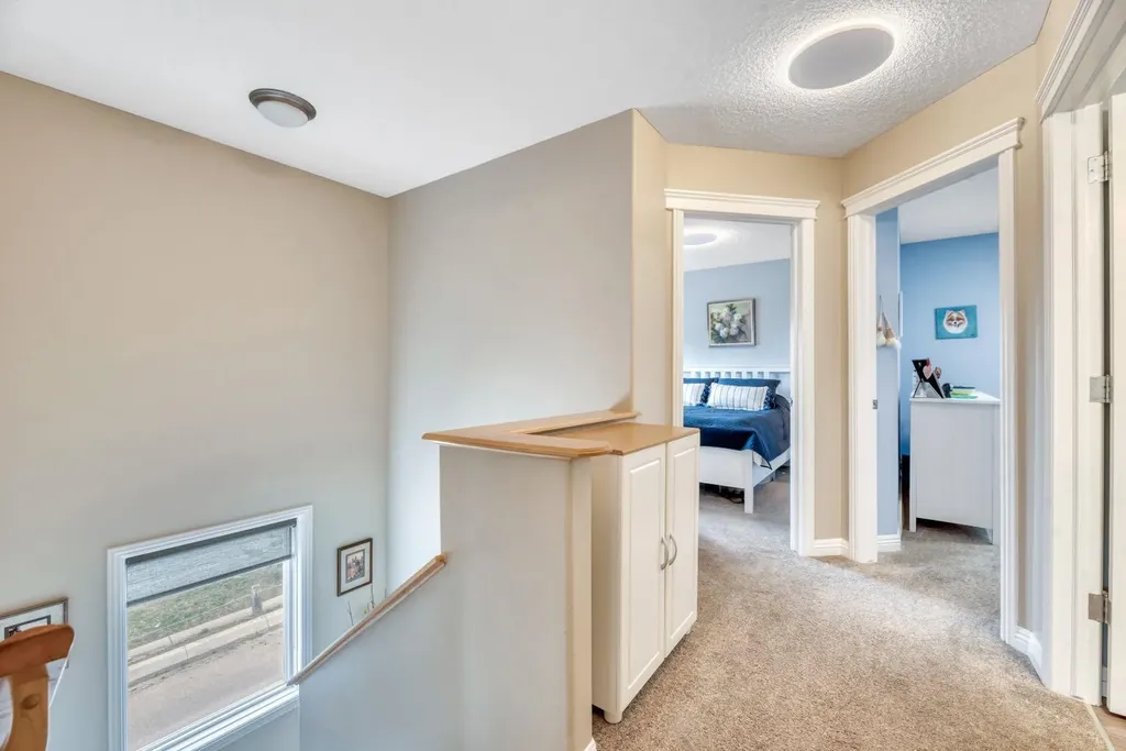 250 Prestwick Close SE Calgary AB T2Z 4Y4