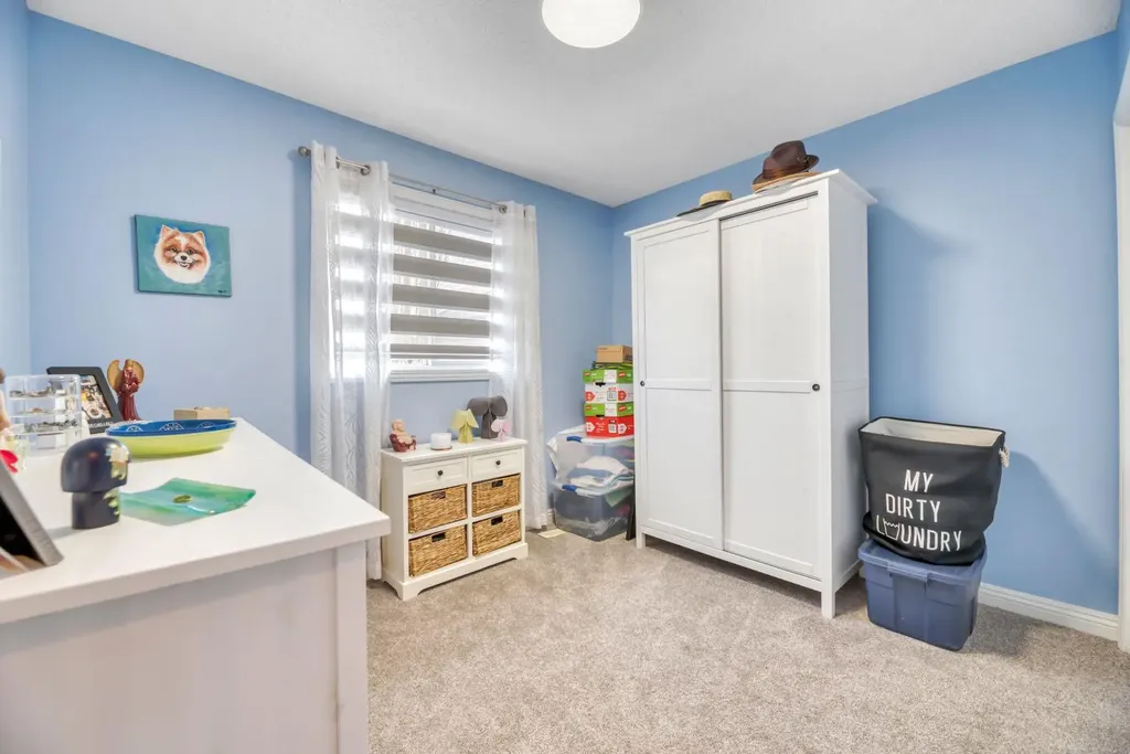 250 Prestwick Close SE Calgary AB T2Z 4Y4