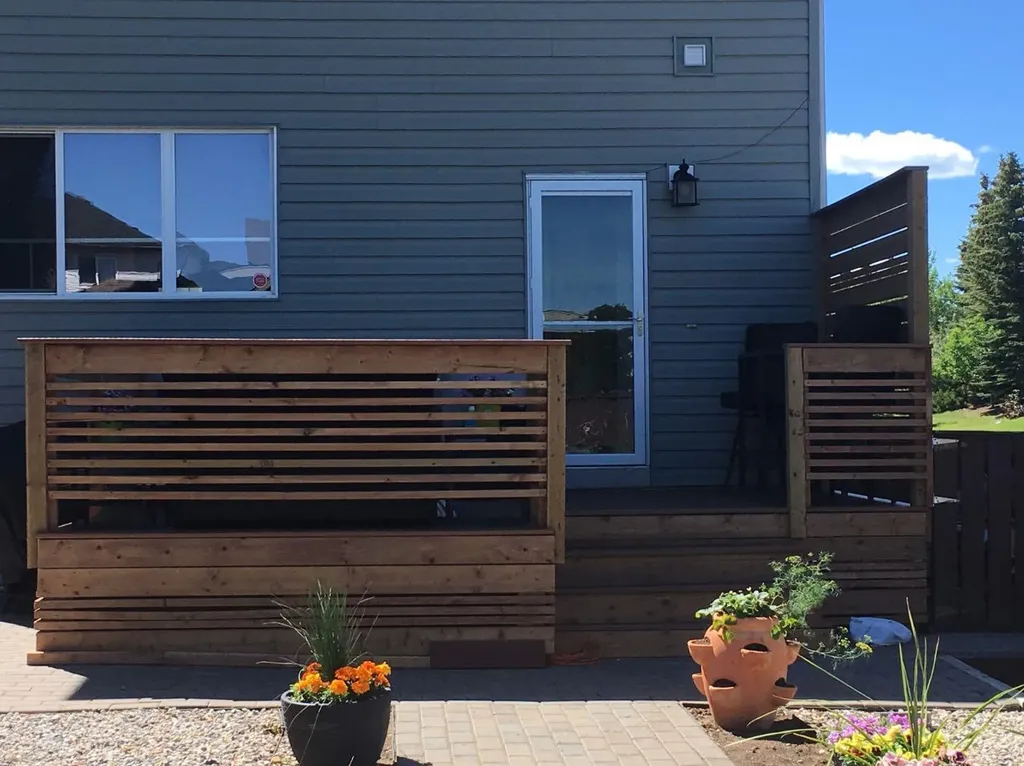 250 Prestwick Close SE Calgary AB T2Z 4Y4