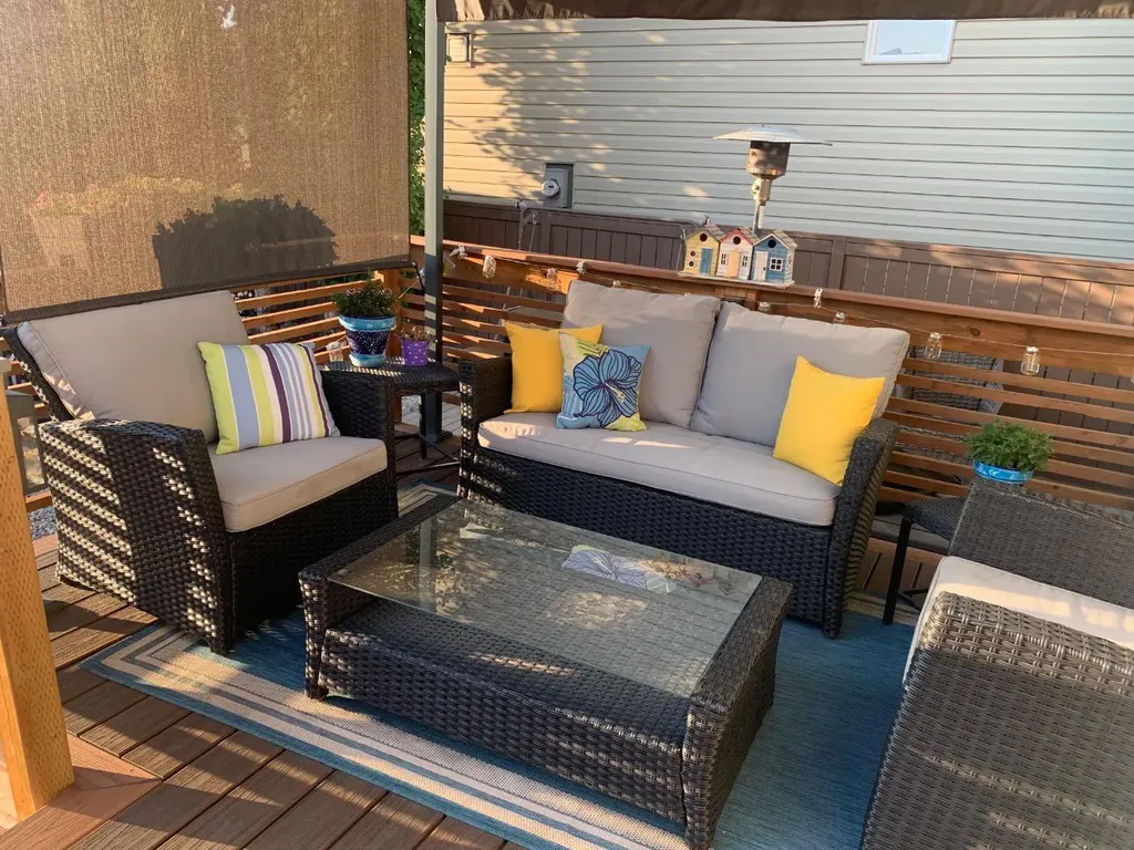 250 Prestwick Close SE Calgary AB T2Z 4Y4