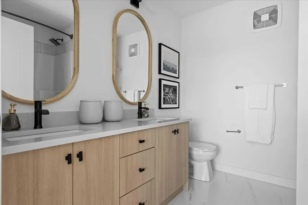 214 Greystone Boulevard Cochrane AB T4C 3K3