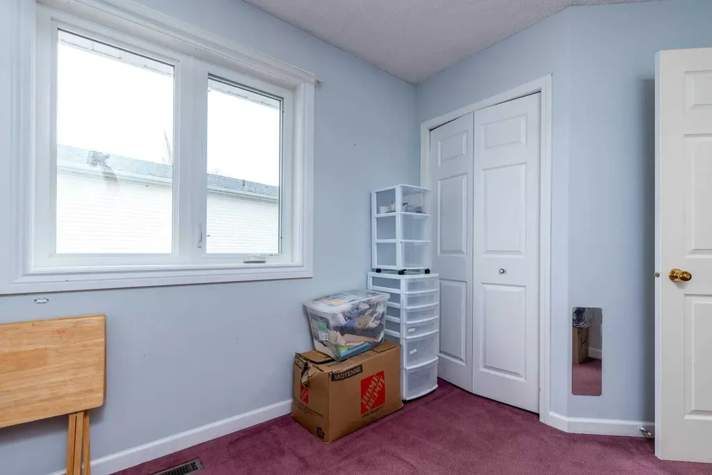 2706 57b Avenue Lloydminster AB T9V2M8
