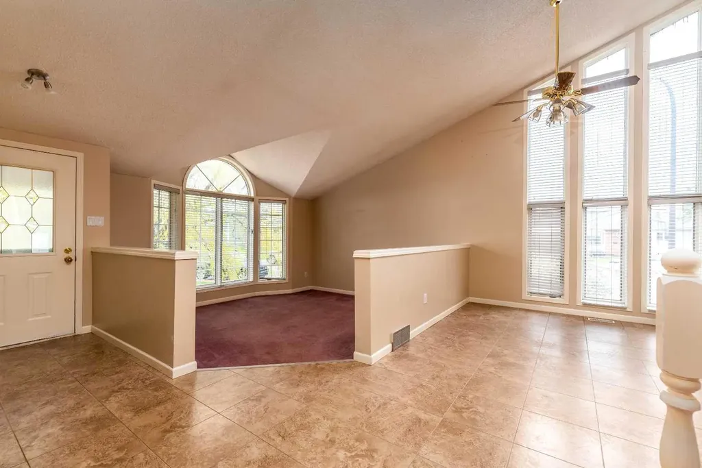 2706 57b Avenue Lloydminster AB T9V2M8